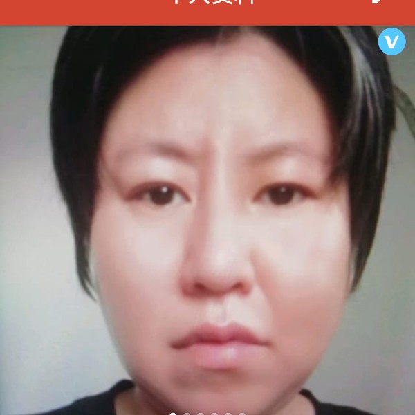灿烂的绚彩飞扬的照片