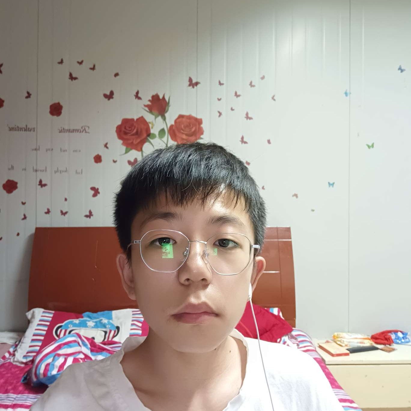 嚓茶笑光亮的照片