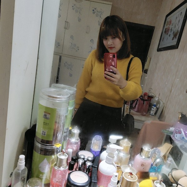 棉花糖深拥冷艳的照片