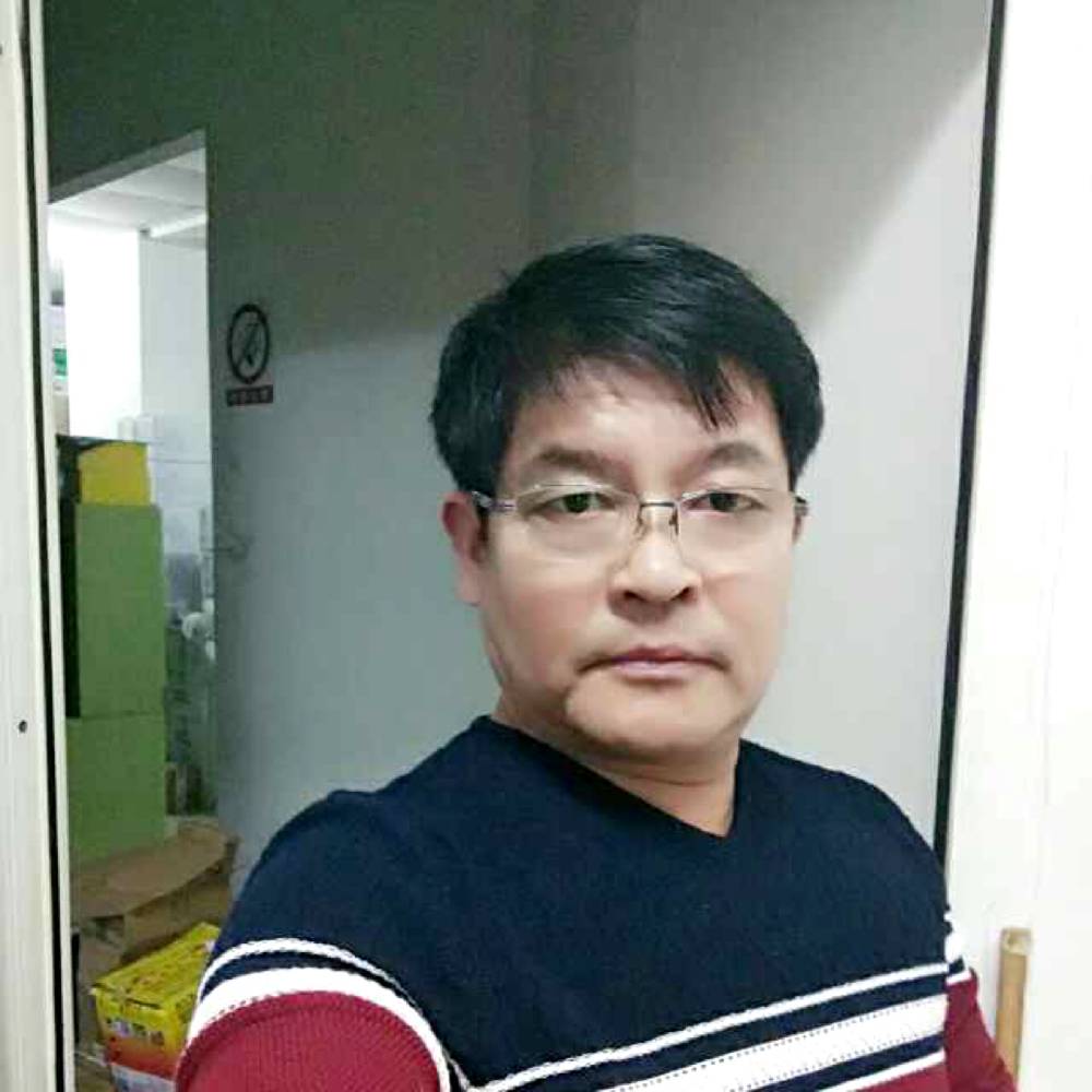 爱笑打哈密瓜的照片