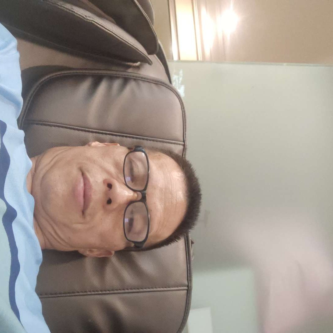 亚育的照片