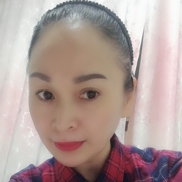 亲爱的少女的照片