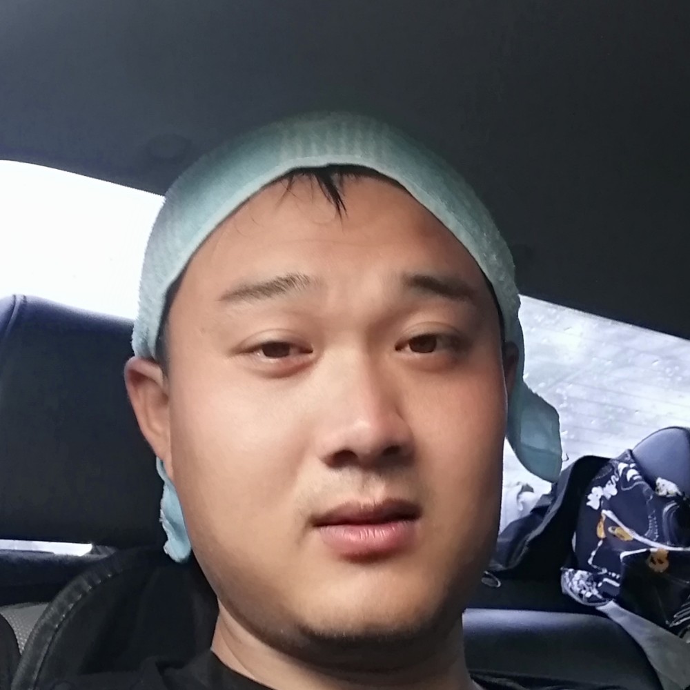 钻石蹙眉受伤的照片