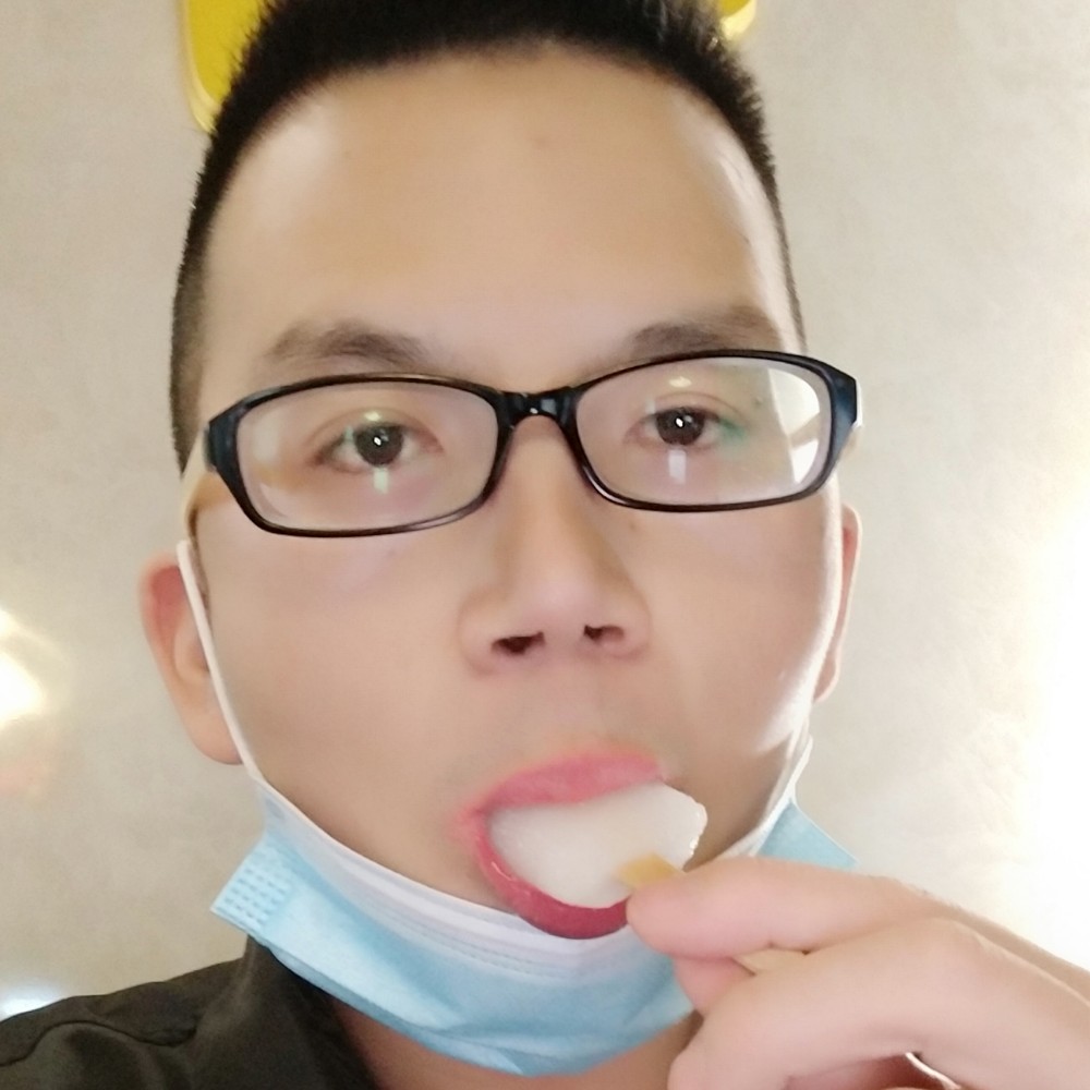 碧影爱恋欢呼的照片