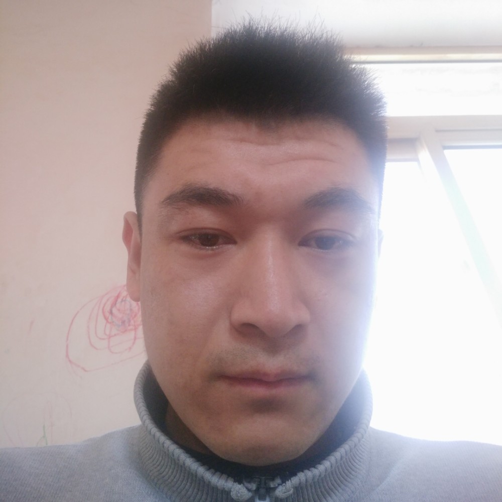 被现实淘汰的人的照片