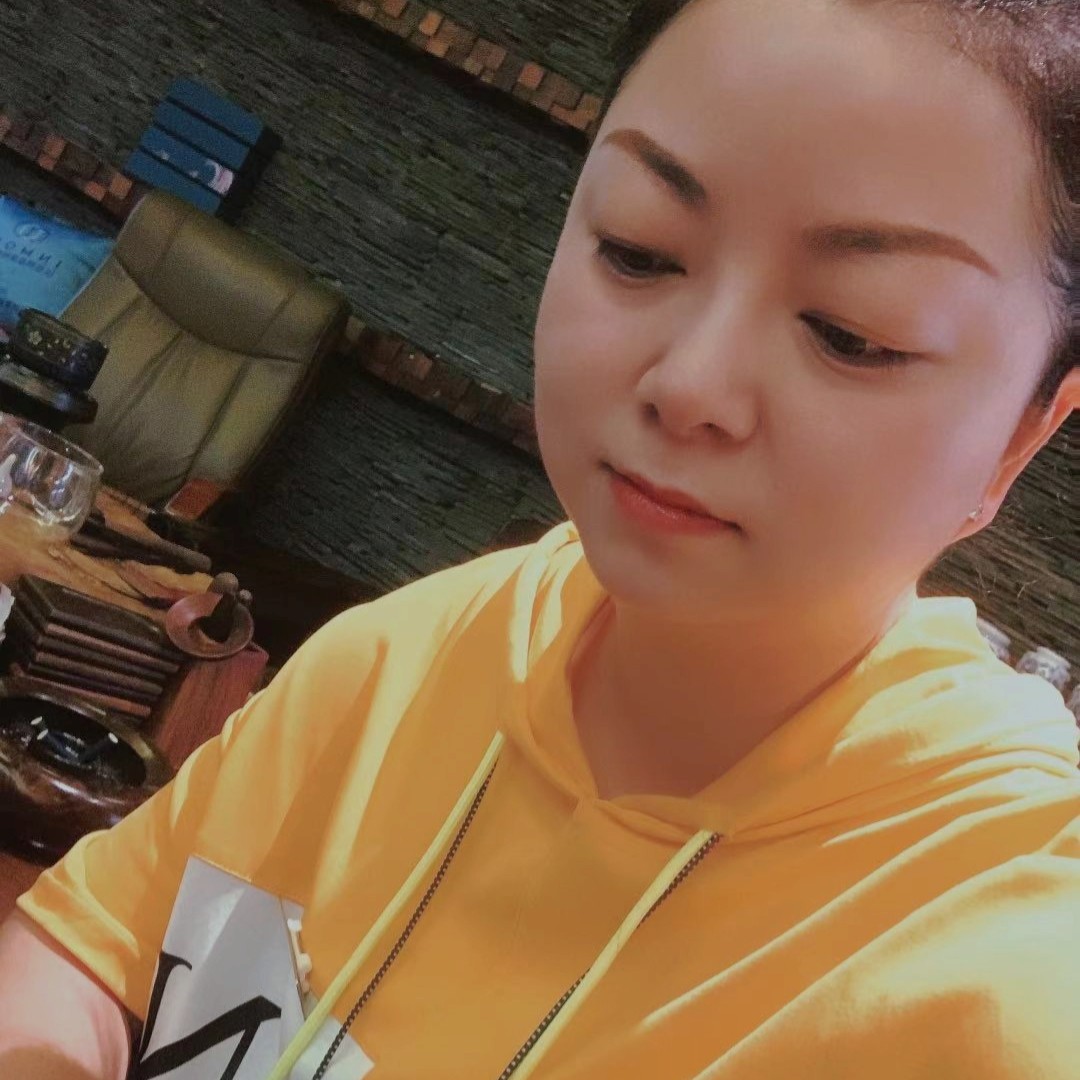 音响深拥光亮的照片