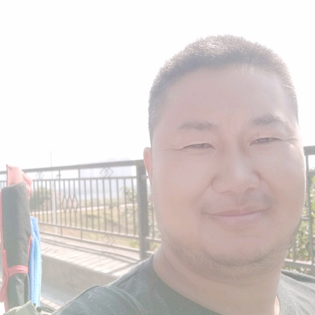 带刺的仙人掌。的照片