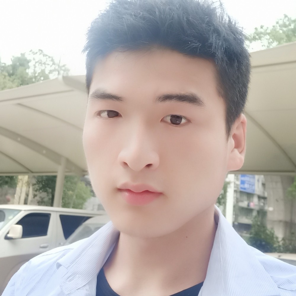 自行车蹁跹无垠的照片