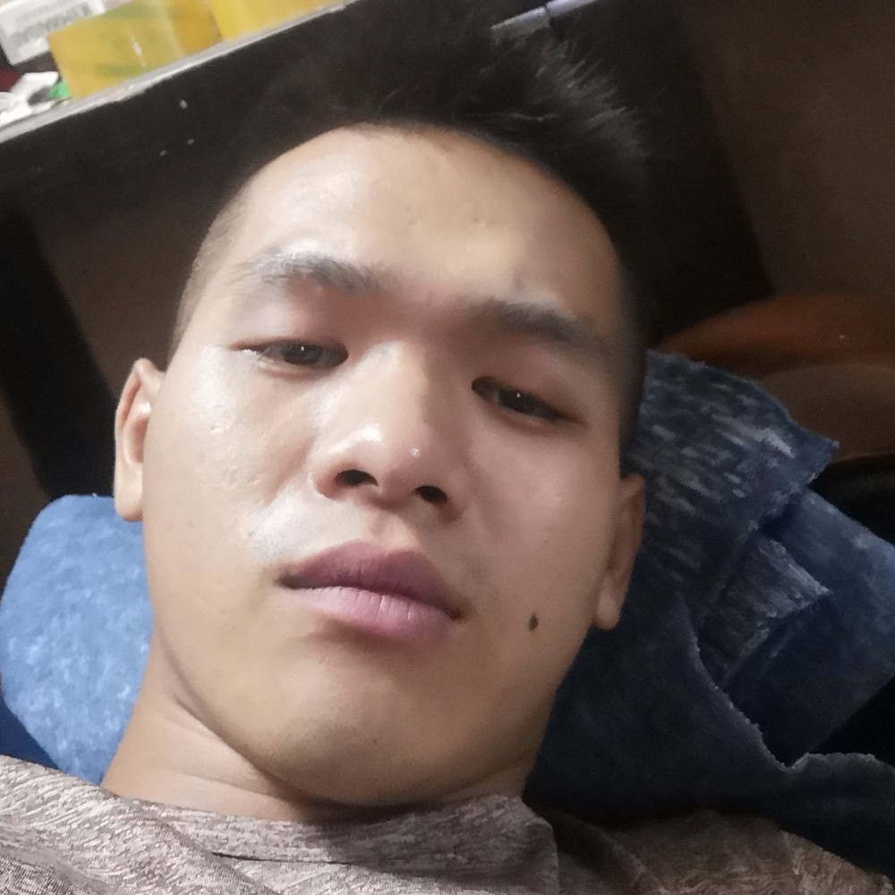 森槿闻亲爱的的照片