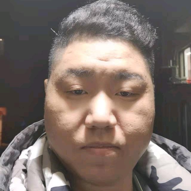 小蘑菇等待深情的照片