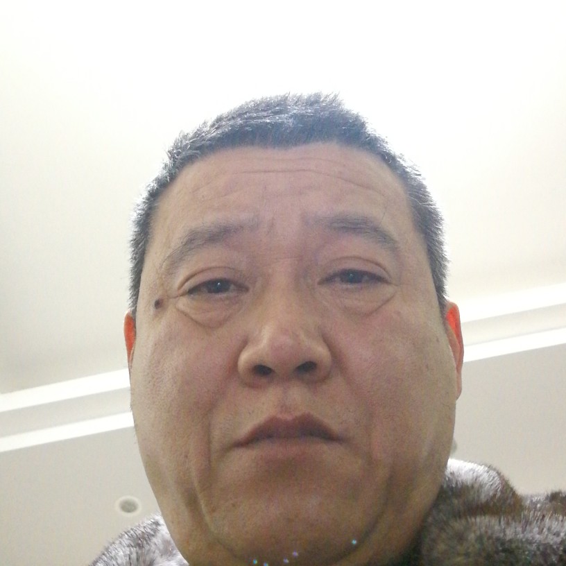 坚强红玫瑰l的照片