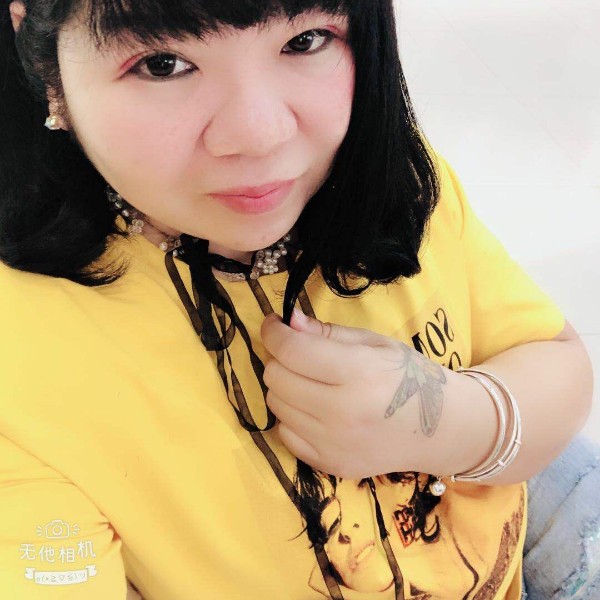 李蝴蝶的照片
