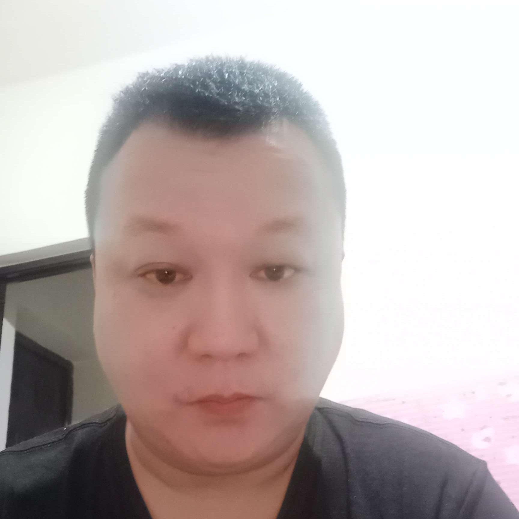 一个人守的照片