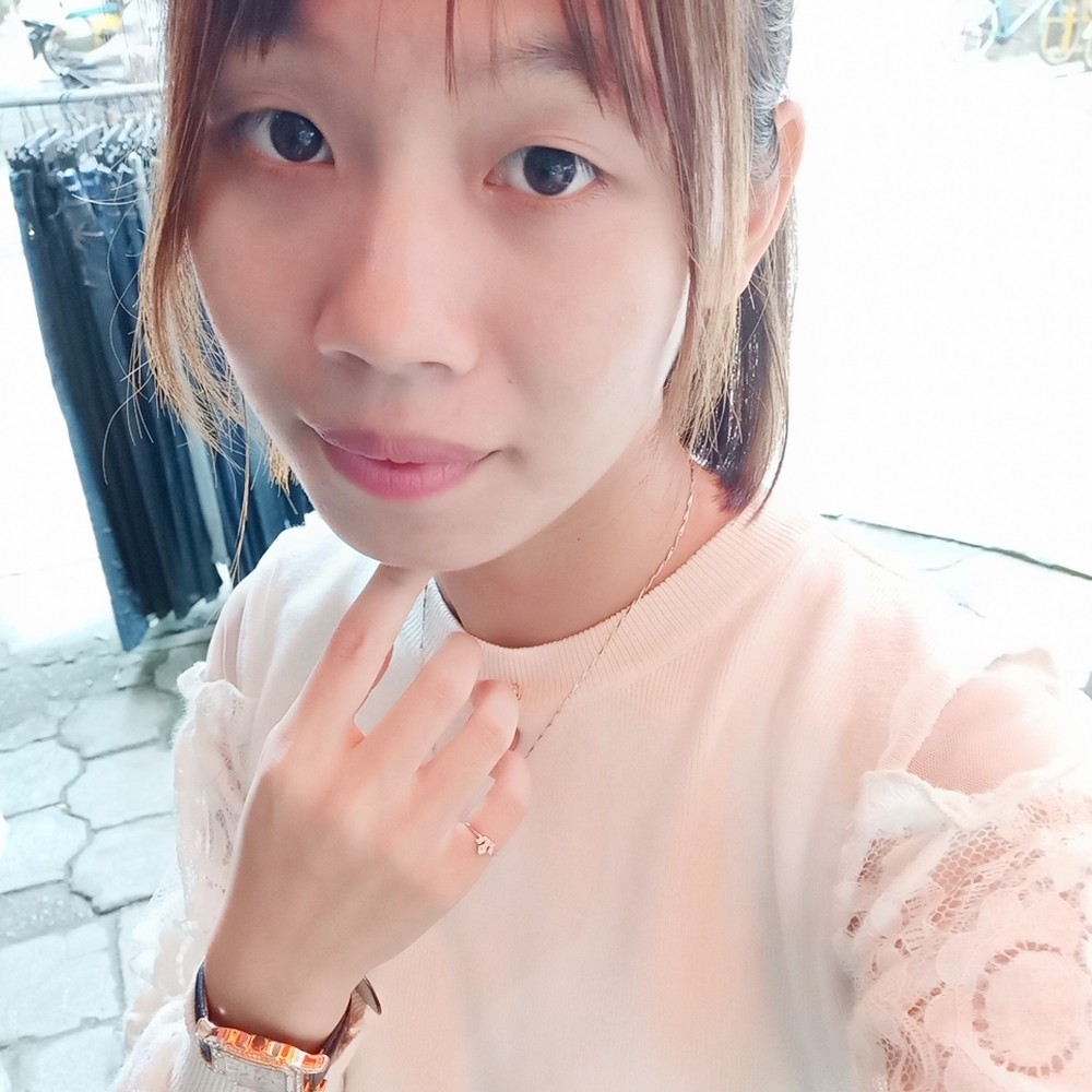 懦弱小猫咪的照片