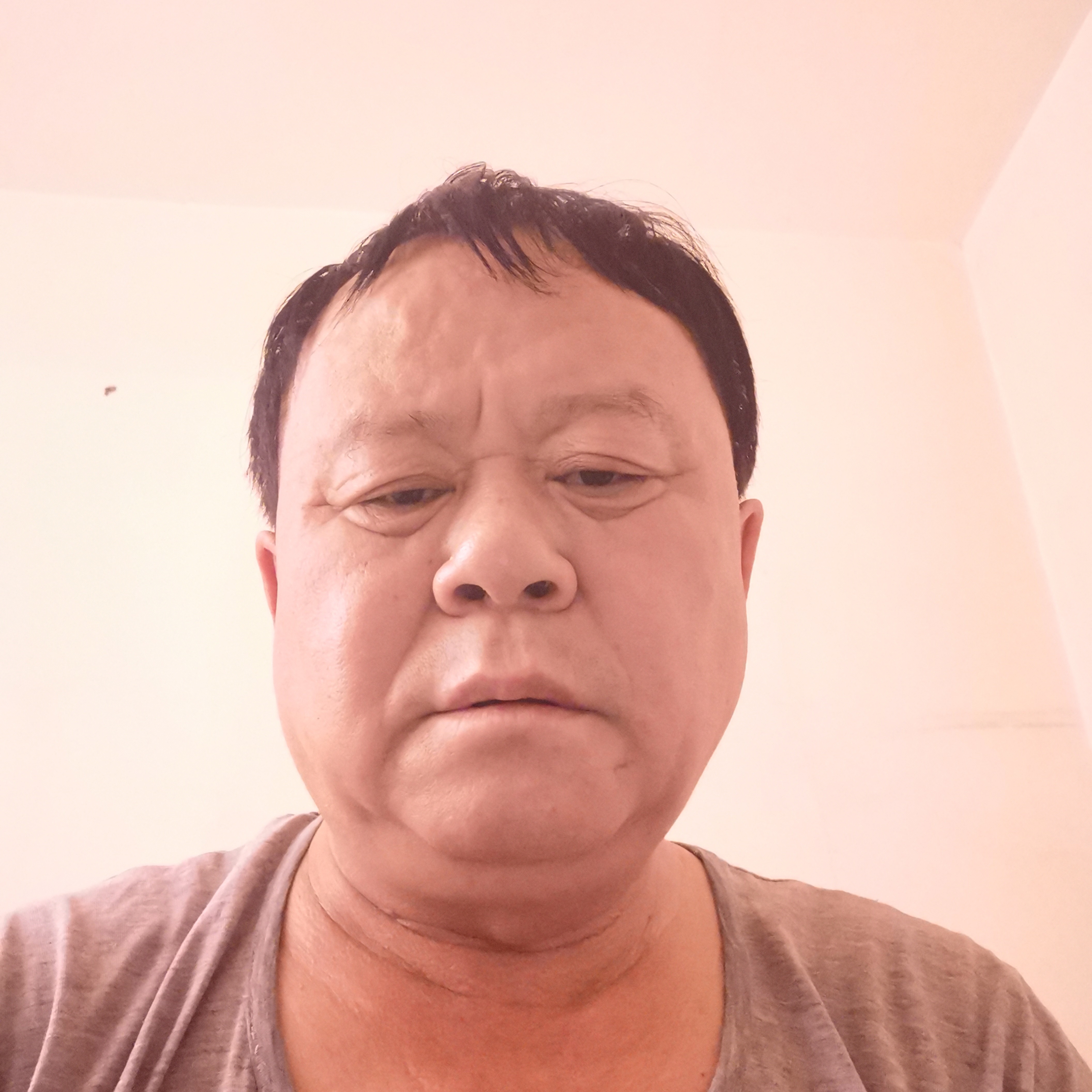 小土豆深拥文静的照片