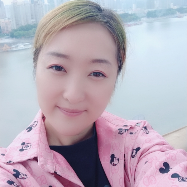 陈妮儿的照片