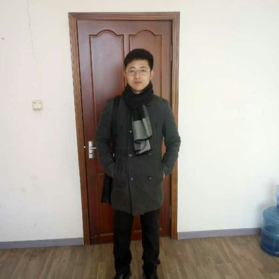 开心小兔子。的照片