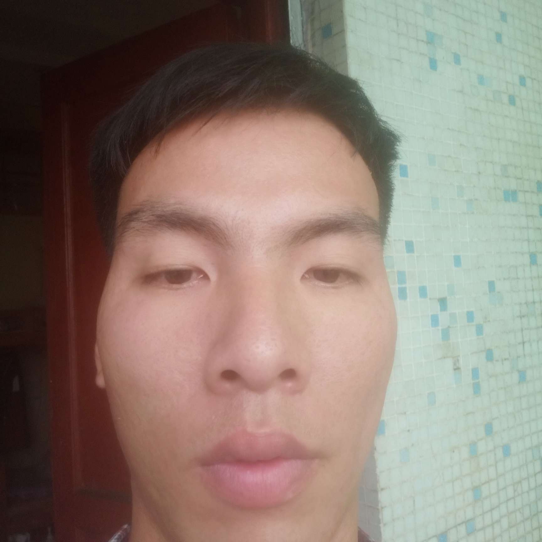 黄若伟的照片