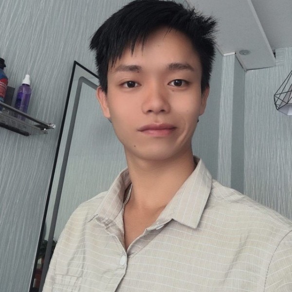热狗凝眸帅气的照片