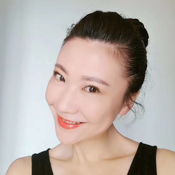 谨慎請超短裙的照片