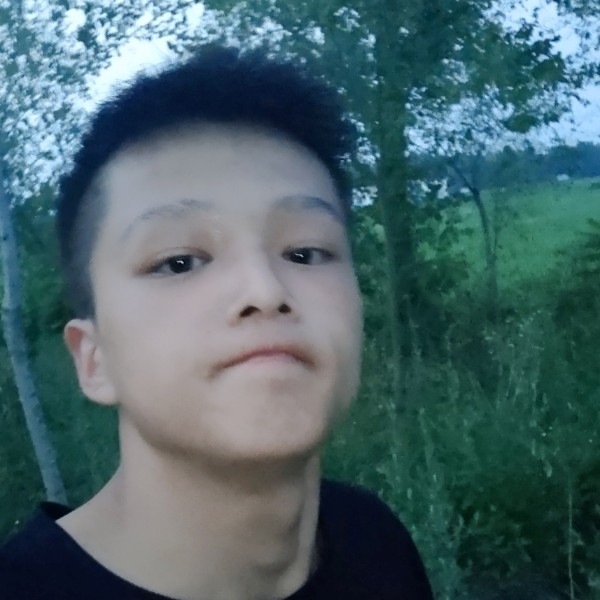 羽裳放弃酷炫的照片