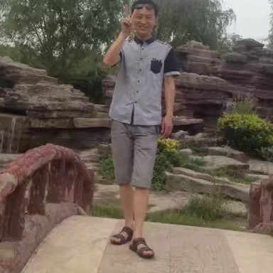 斑驳店员的照片