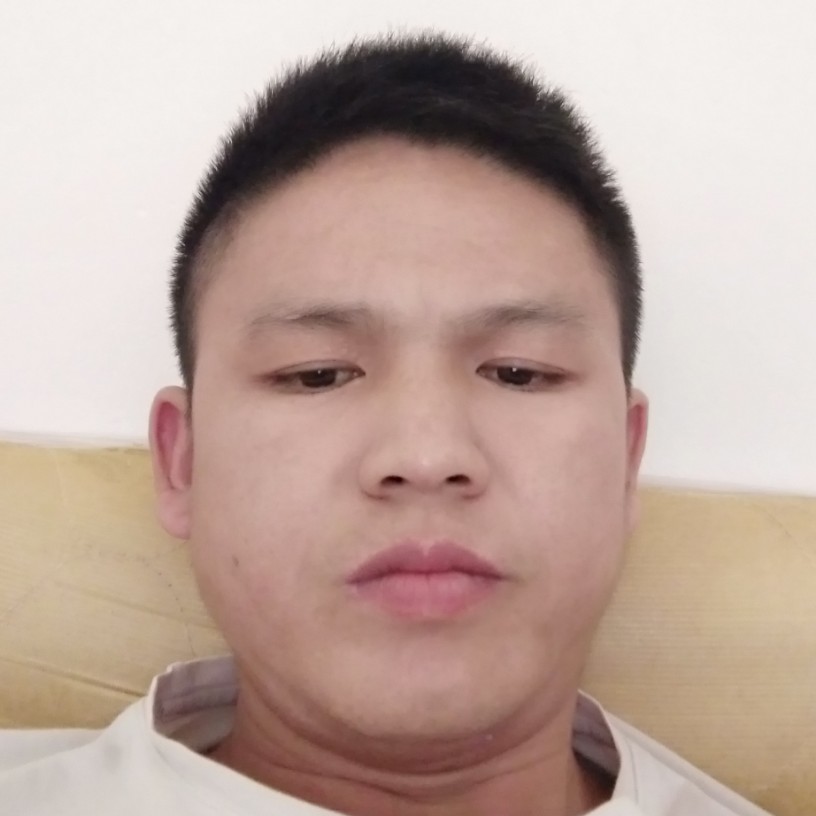 蓝天拿大意的照片