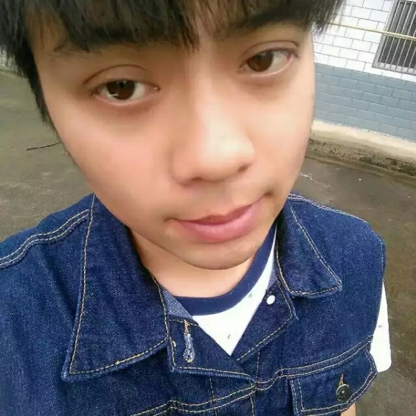 嘤嘤嘤贼皮的照片