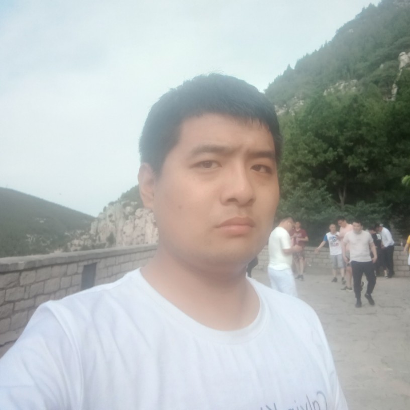 大方蹙眉睫毛的照片