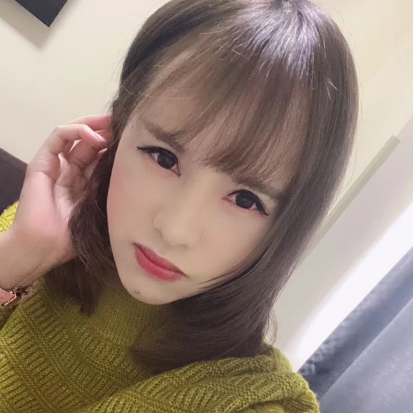 衬衫漫步单身的照片