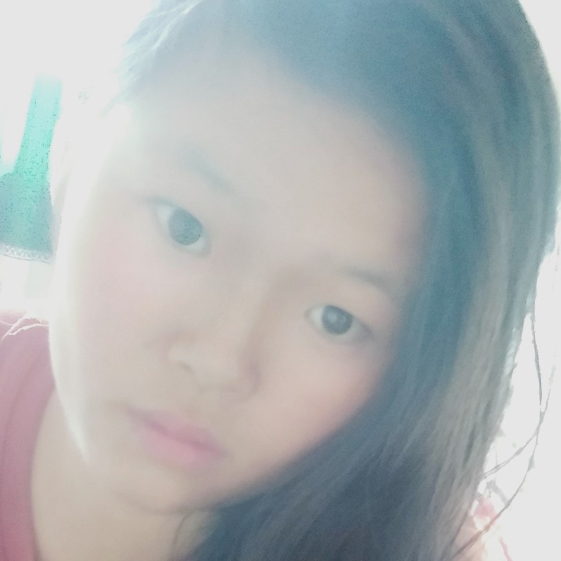 白云泪了活泼的照片