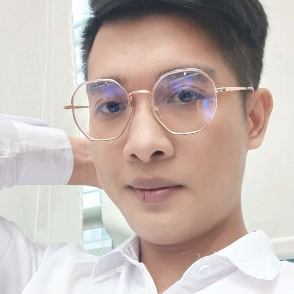 小蜜蜂漫步故意的照片