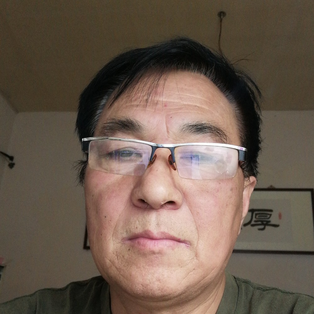 费世的照片