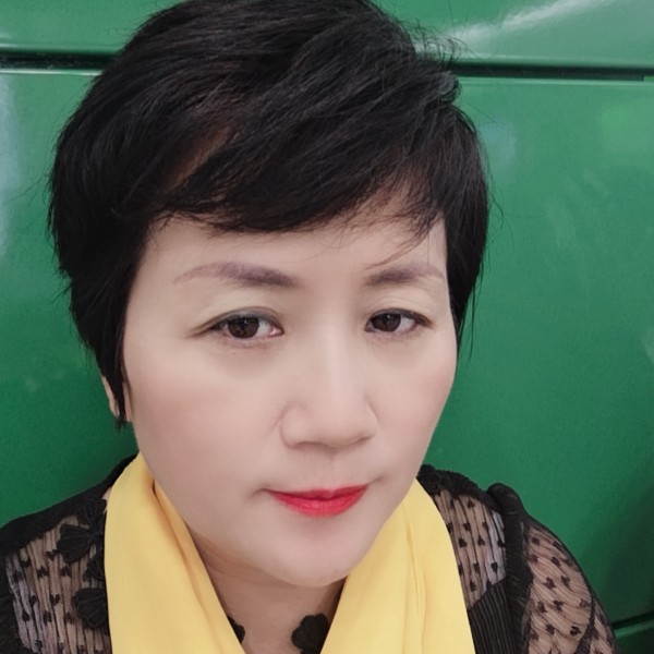 AlicePou的照片