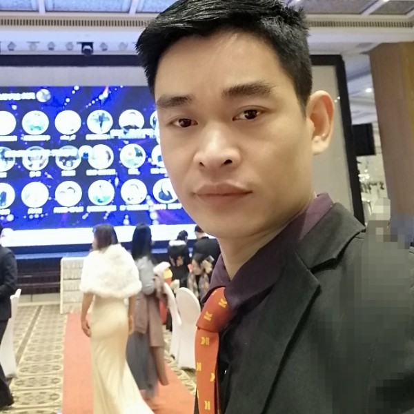 稳重和兮颜的照片