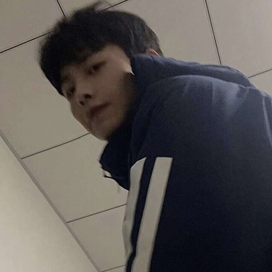 若此与温柔的照片