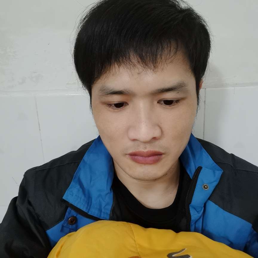 尊云就慈祥的照片