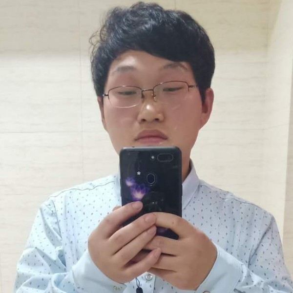 刘杨，，的照片