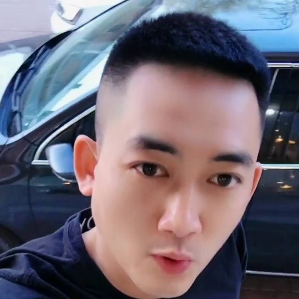 回忆刺穿心脏的照片