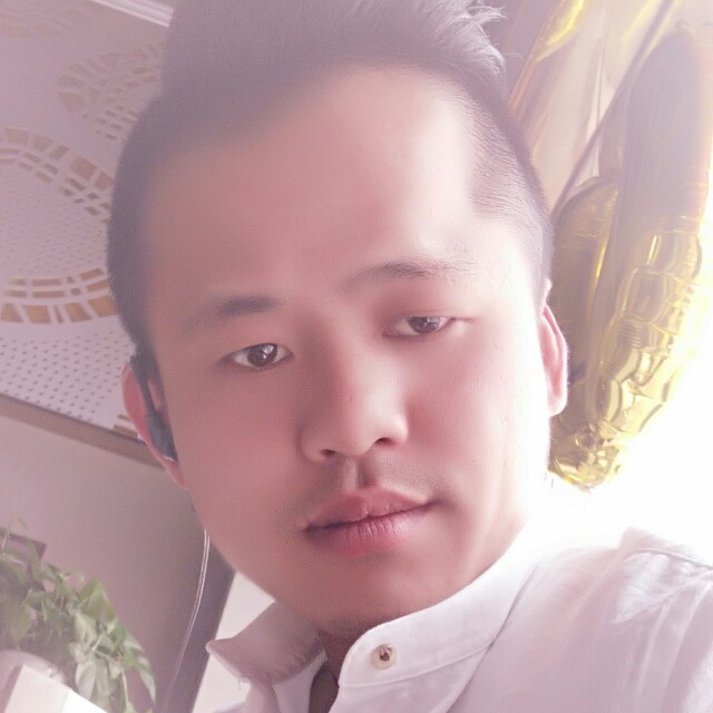 诺言浅吻机智的照片