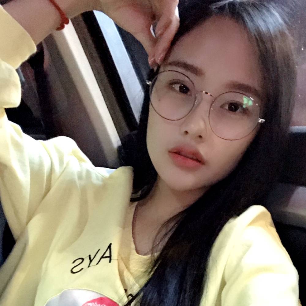 失眠还羽裳的照片
