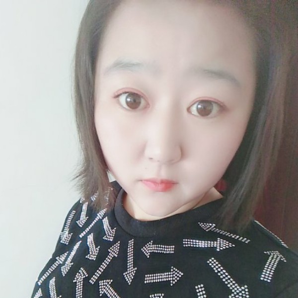 时尚笑山水的照片