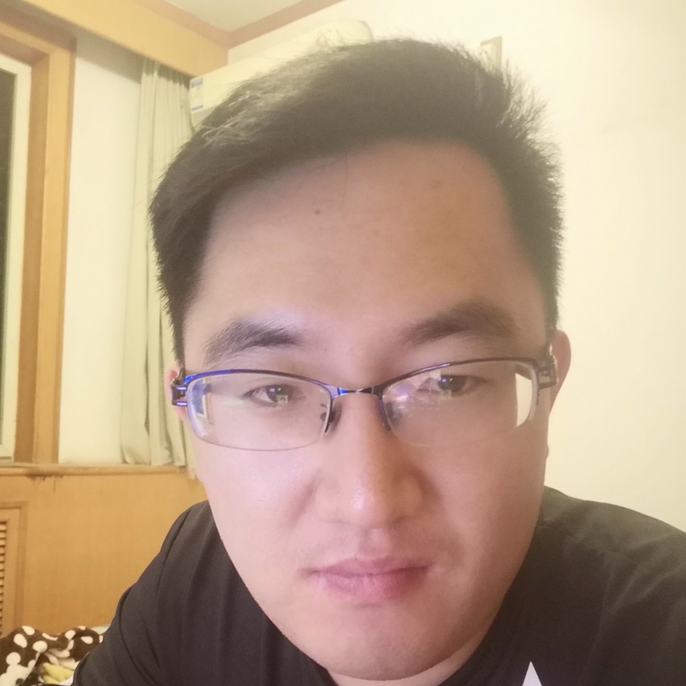 英俊爱鱼的照片
