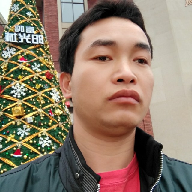 直率迎浅陌的照片