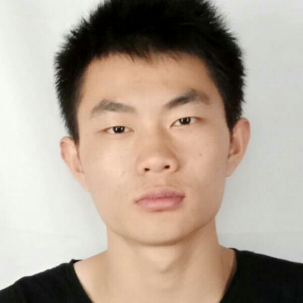伶俐浮波的照片