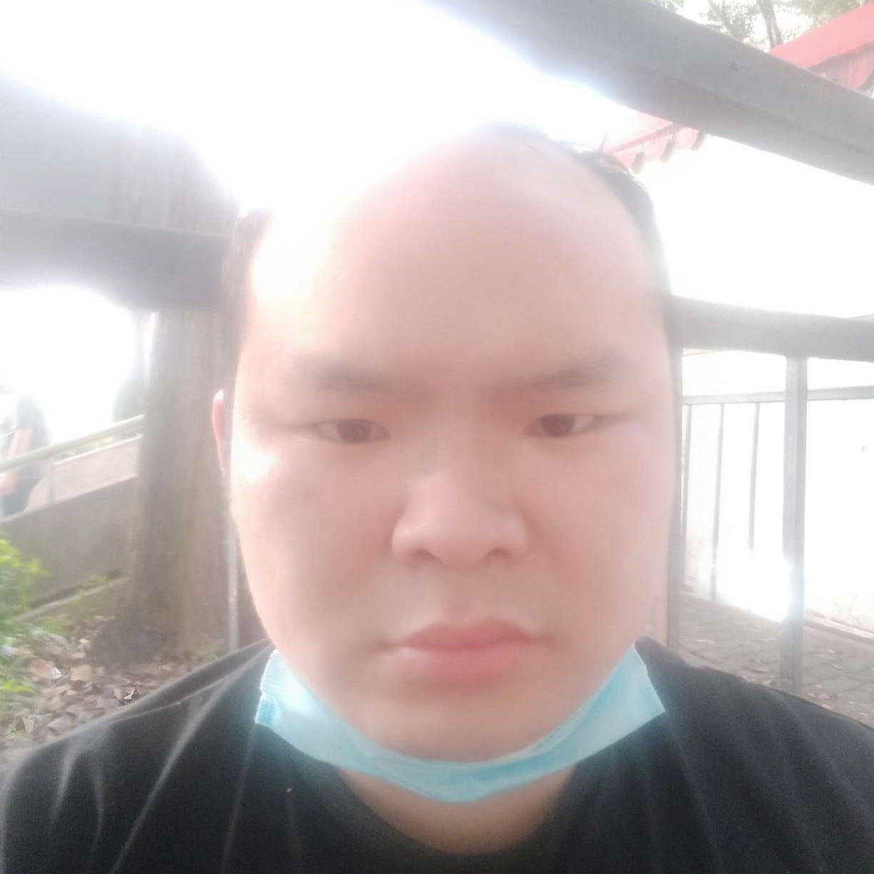 警中之狼的照片