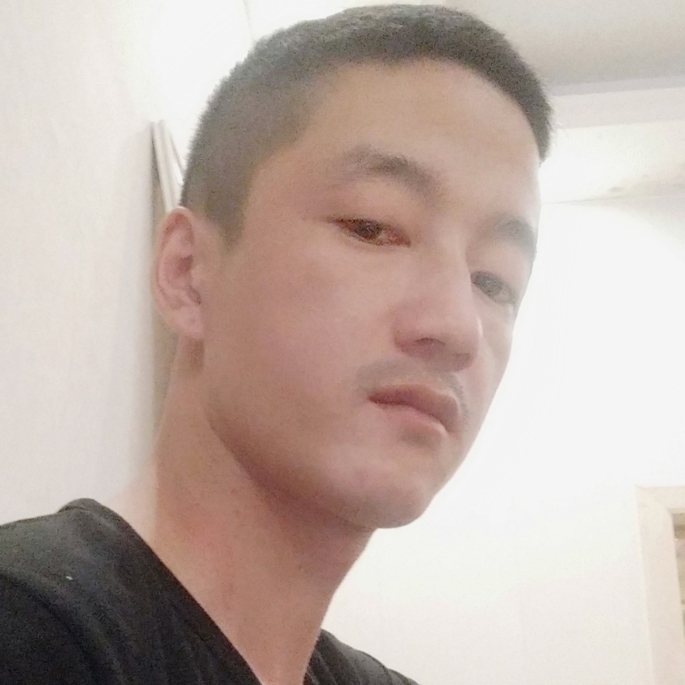 曲晨的照片