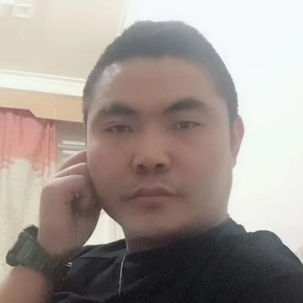 繁华街道的照片