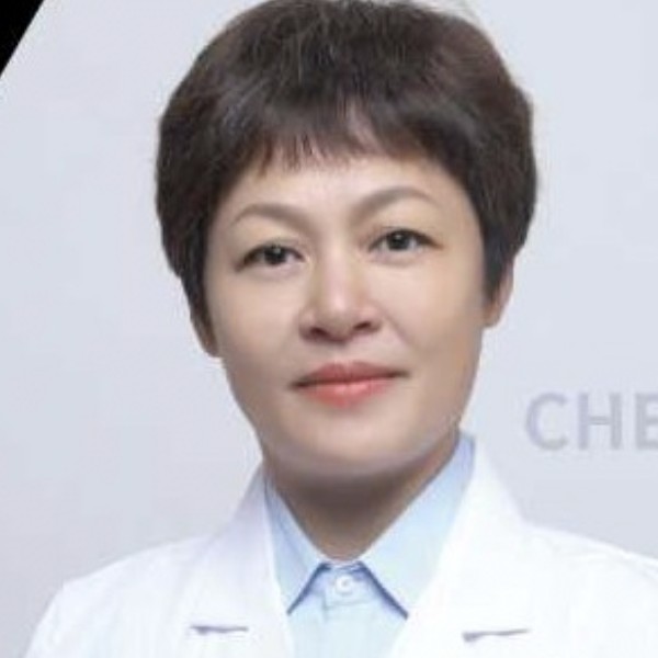 逐风爱明亮的照片