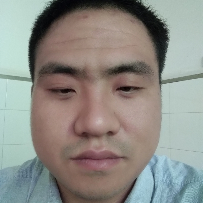 电脑邂逅傻傻的照片